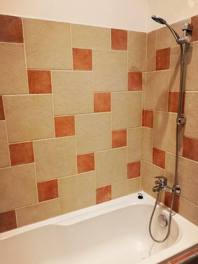King 38-1 Apartman Appartement Pécs Buitenkant foto